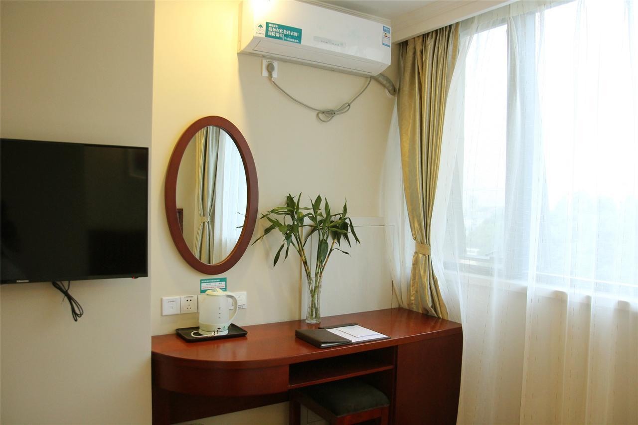 Greentree Inn Liaoning Dalian Development Zone Jinma Road Pedestrian Street Express Hotel Exterior foto