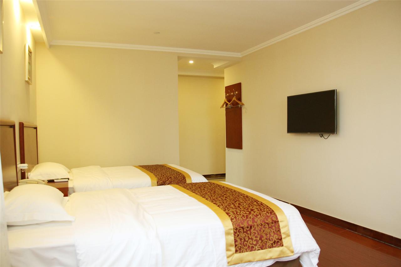 Greentree Inn Liaoning Dalian Development Zone Jinma Road Pedestrian Street Express Hotel Exterior foto