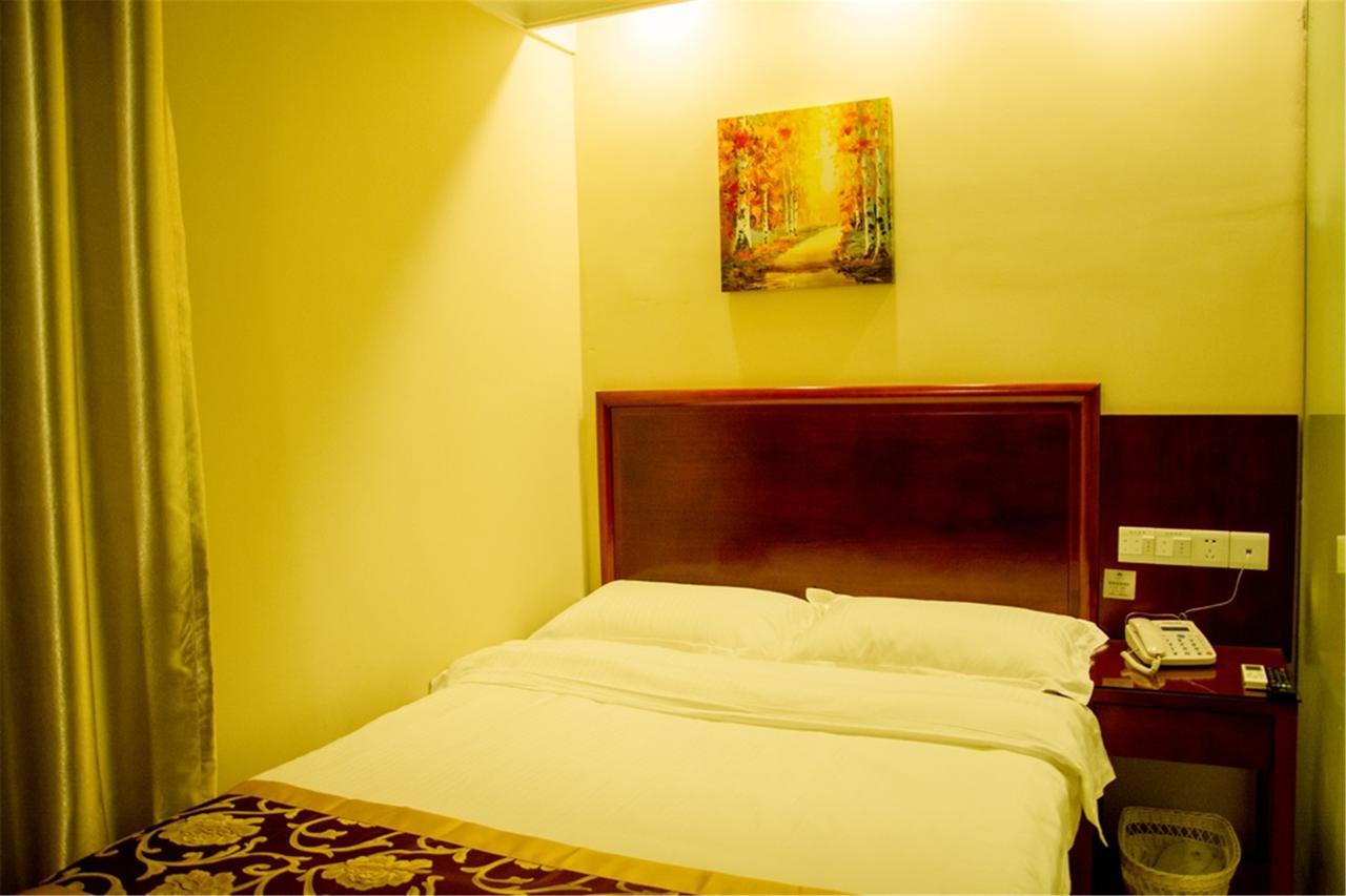 Greentree Inn Liaoning Dalian Development Zone Jinma Road Pedestrian Street Express Hotel Exterior foto