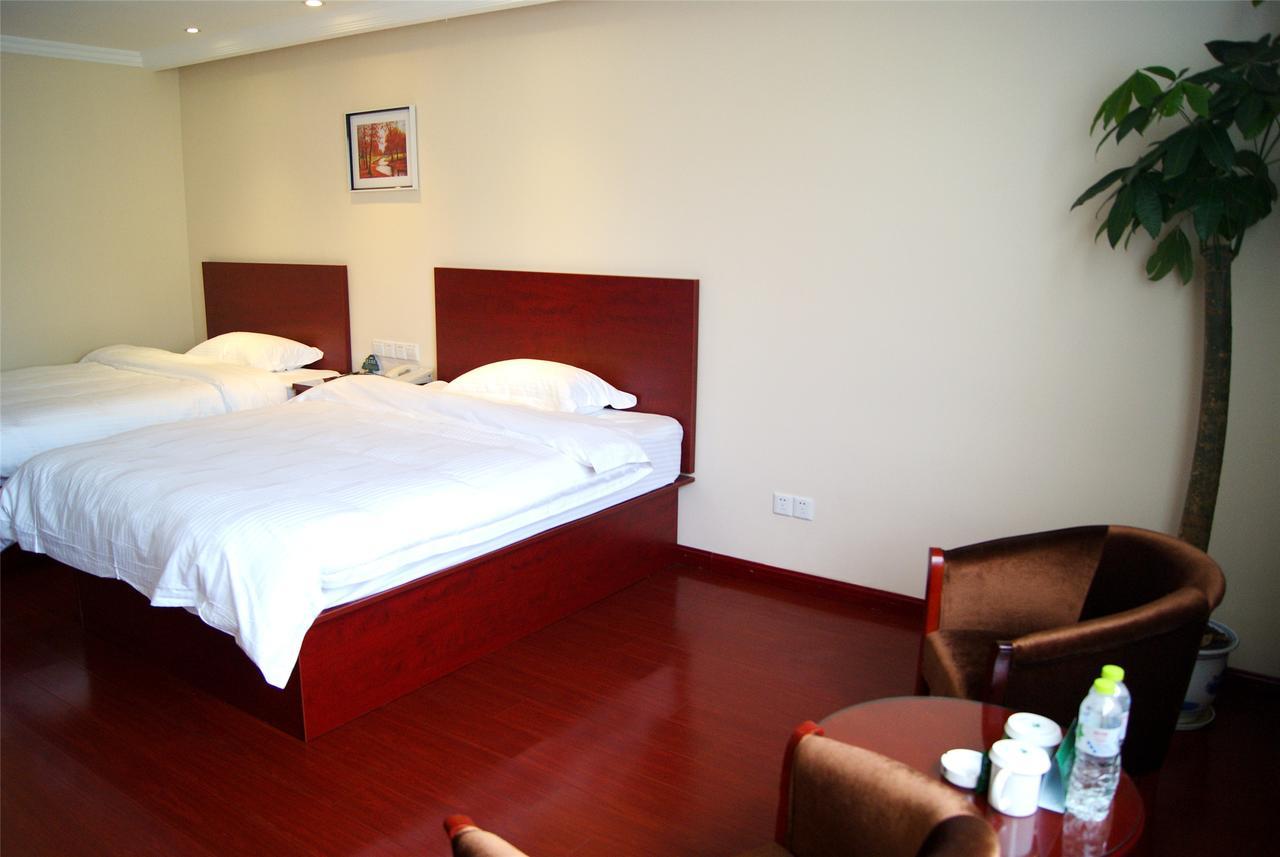 Greentree Inn Liaoning Dalian Development Zone Jinma Road Pedestrian Street Express Hotel Exterior foto